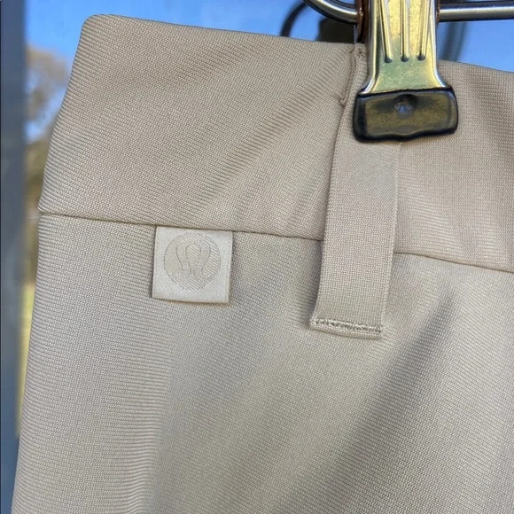 Lululemon Commission Pant. Size 36 - Picture 3 of 6